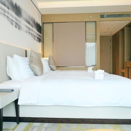 Metropark Hotel Hongqiao Shanghai Exterior photo