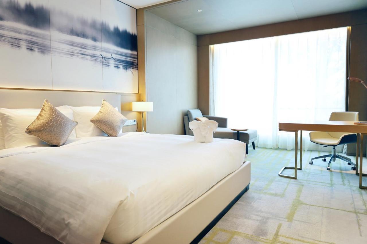 Metropark Hotel Hongqiao Shanghai Exterior photo
